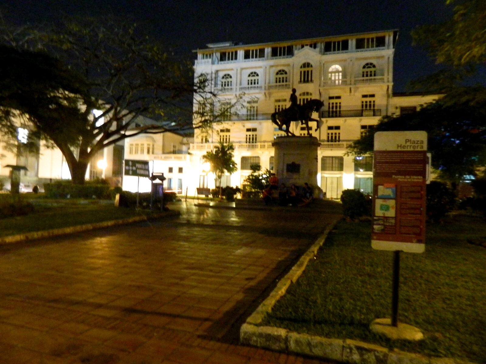Plaza Herrera, Casco Viejo
